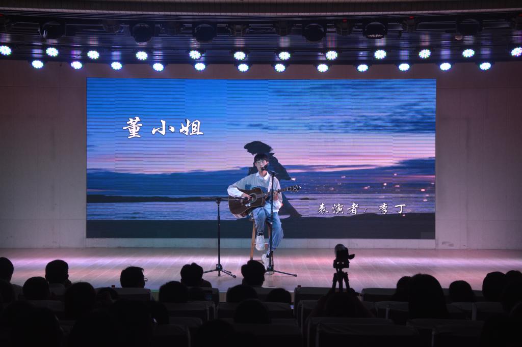 云顶yd2223线路检测成功举办2019届优秀毕业生颁奖典礼暨欢送毕业生晚会