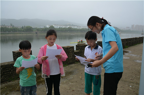 云顶yd2223线路检测成功开展“人文山水 魅力浉河”暑期“三下乡”社会实践活动