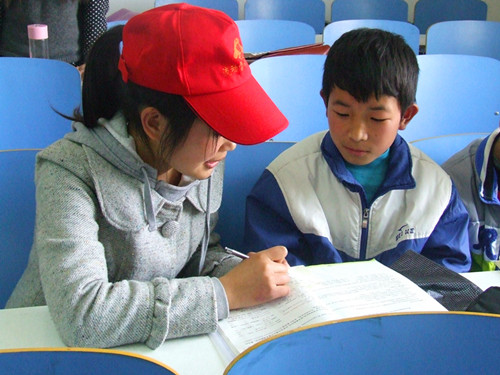 云顶yd2223线路检测积极开展“流动雷锋学校”活动