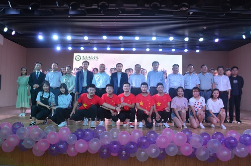 云顶yd2223线路检测举办第四届“秀出宿舍，Show出你我”宿舍风采大赛决赛