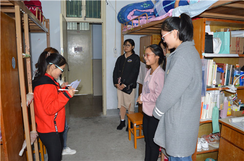 云顶yd2223线路检测开展第十届“绿色家园”老员工寝室文化节活动